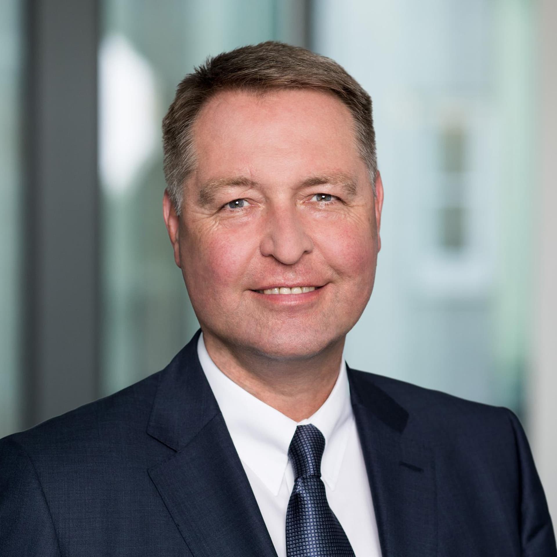 Vorsitzender des Vorstands, Frank Walthes