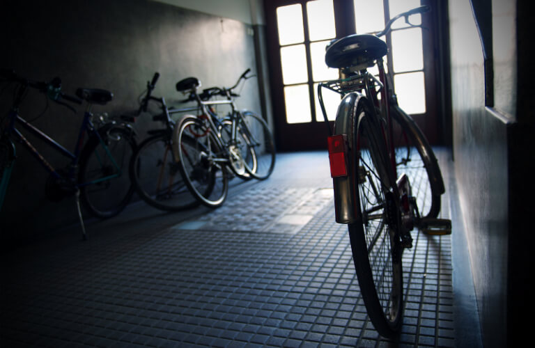 Fahrradversicherung Hausflur