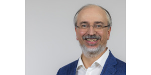 Prof. Dr. Dr. Andreas Hillert