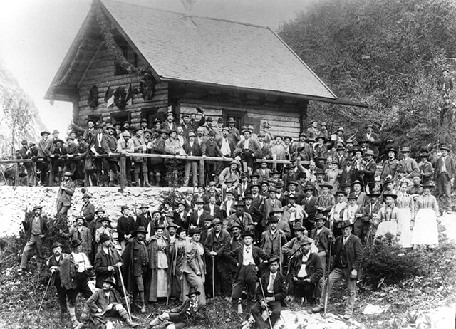 Einweihung der Höllentalangerhütte Versicherungskammer Bayern