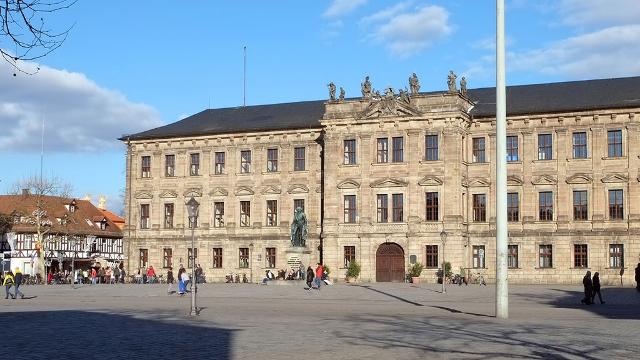 Geschaftsstelle Erlangen Versicherungskammer Bayern